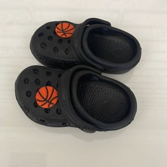 Kids Black Rubber Slip-on shoes Size C 24 - Picture 2 of 6